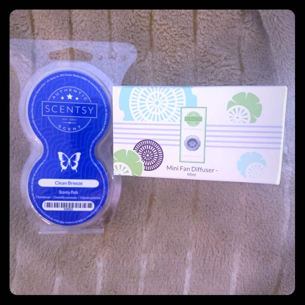 Scentsy Mini Fan Diffuser with scent pod
